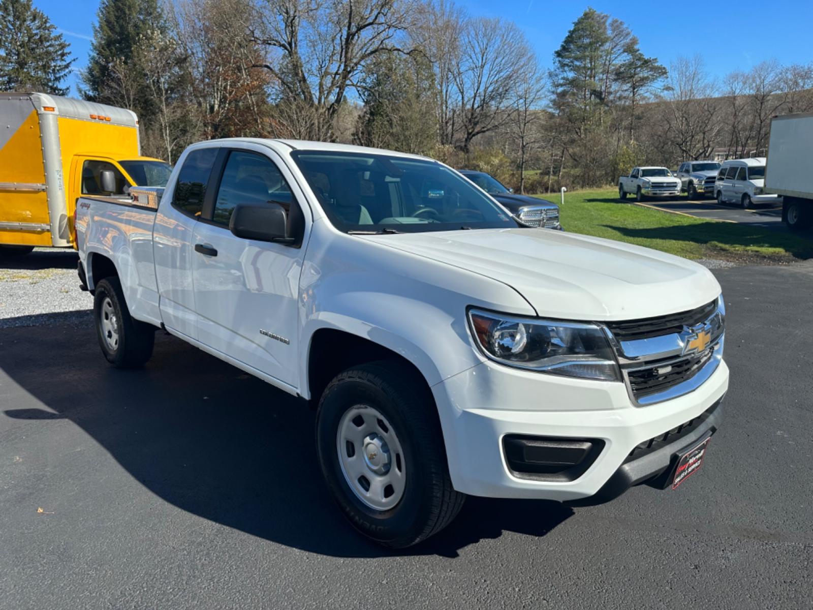 2017 White Chevrolet Colorado (1GCHTBEA8H1) with an 4 engine, automatic transmission, located at 8464 Route 219, Brockway, PA, 15824, (814) 265-1330, 41.226871, -78.780518 - Well taken care of 2017 Chev Colorado Extended cab 4wd with automatic transmission, air condition, power windows and locks,and much more. Serviced and ready to go. - Photo #12